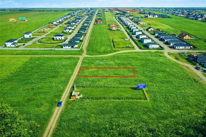 Teren Construcții intravilan de 700 mp, în Exterior Est