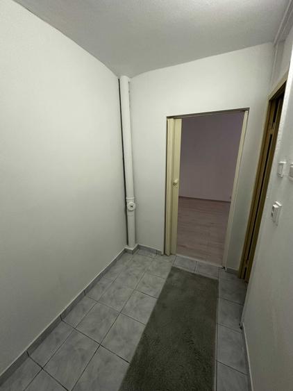 Garsonieră semidecomandată în Lipovei