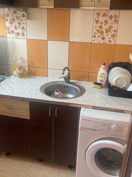 Garsonieră semidecomandată în Micro 6