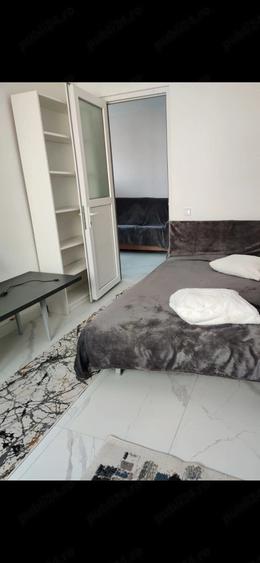 Apartament cu 2 camere semidecomandat în Giurgiului