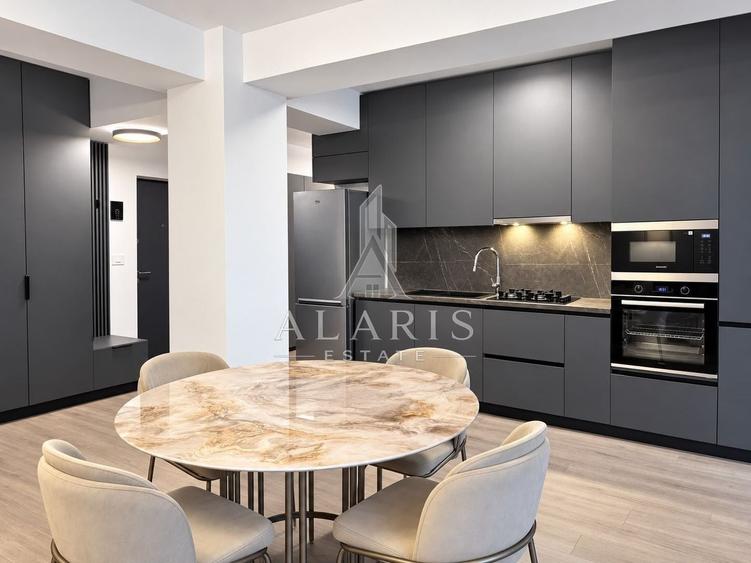Apartament cu 2 camere semidecomandat, mobilat în Lipovei