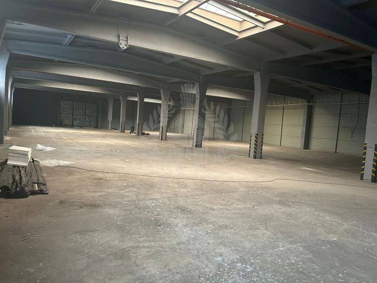 Spațiu industrial, de 4,100 mp, în B-dul București