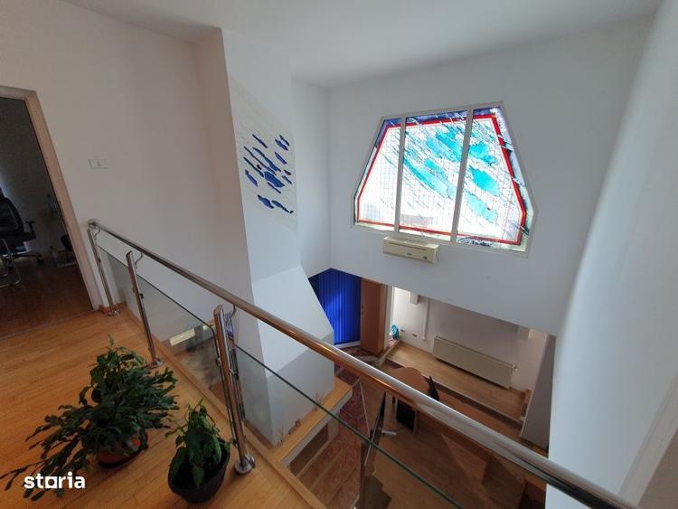 Casă cu 4 camere cu Piscina în Braytim