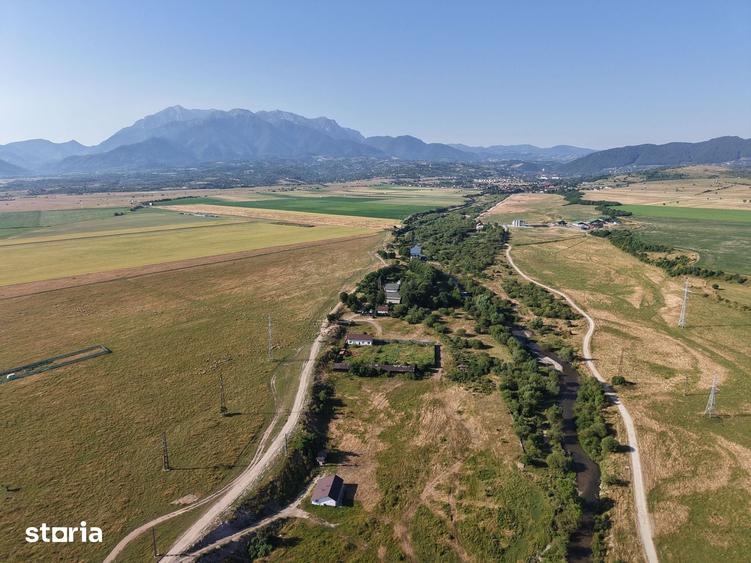 Teren de 7500 mp, în Central