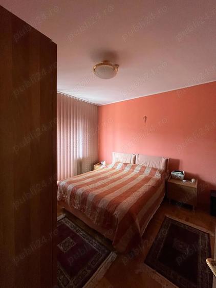 Casă cu 6 camere cu Teren 1200 Mp în Central