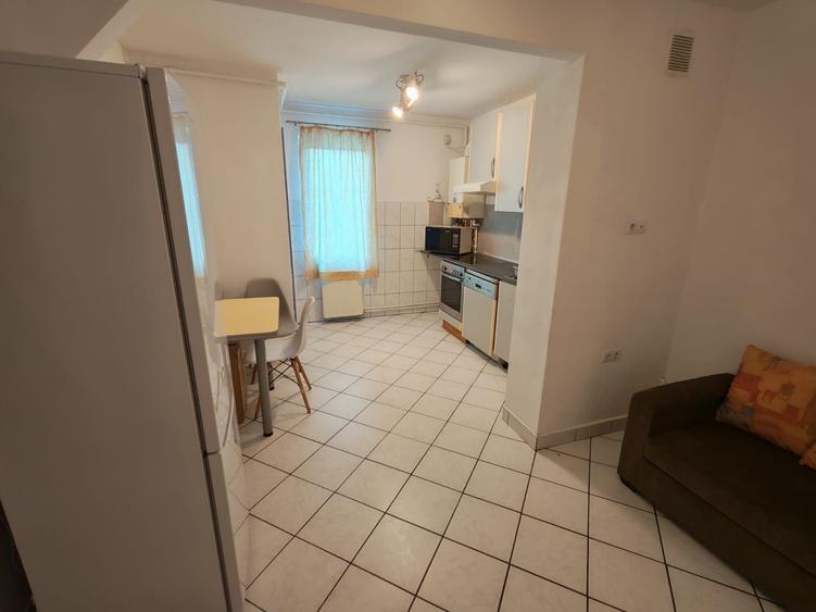 Apartament de inchiriat - 3