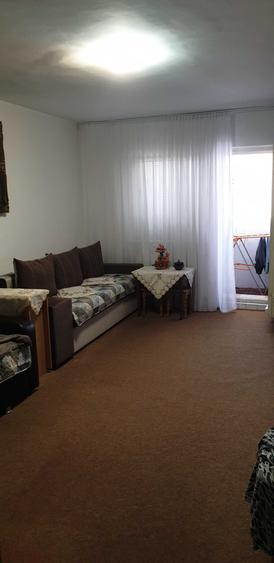 Apartament cu 2 camere decomandat în Astra