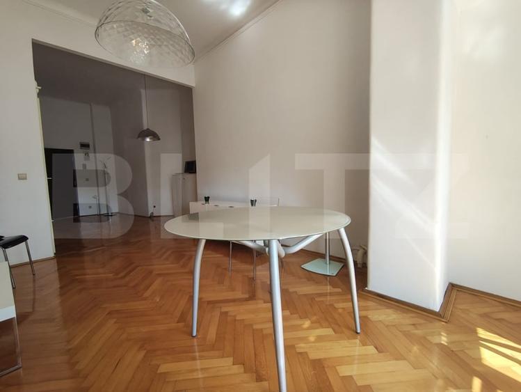 Apartament renovat complet situat in zona ultracentrala in cladire istorica - 19