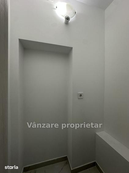 Apartament cu 3 camere semidecomandat în Centrul Civic