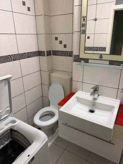 Apartament cu 3 camere decomandat în Lidia