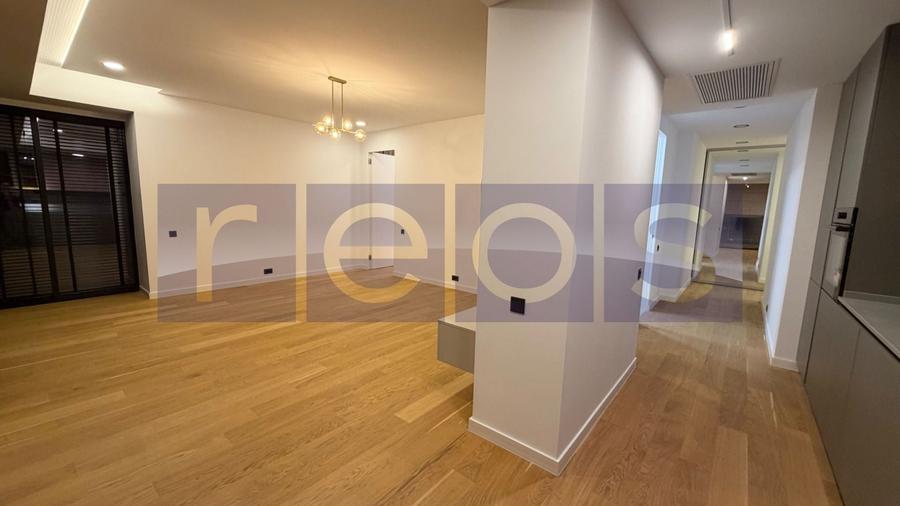 Apartament cu 3 camere semidecomandat în Herăstrău