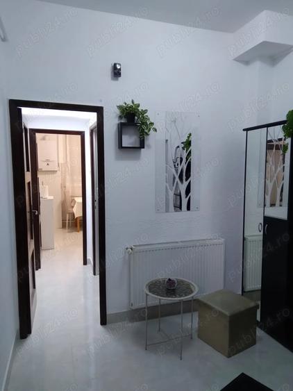 Apartament cu 2 camere decomandat în Romană
