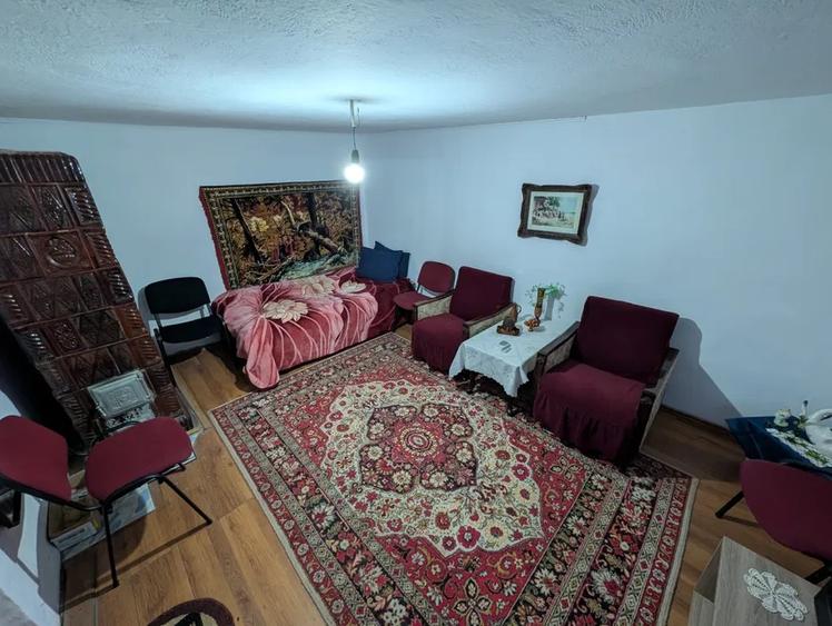 Casă individuală cu 3 camere cu Teren 720 Mp în Sărata