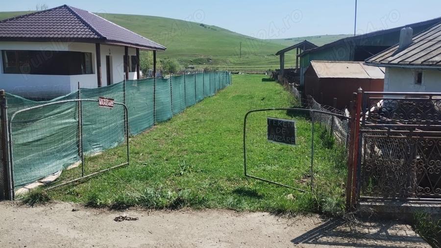 Teren de 580 mp, în Dezmir