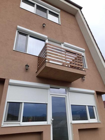 Casă cu 4 camere cu Teren 100 Mp în Central