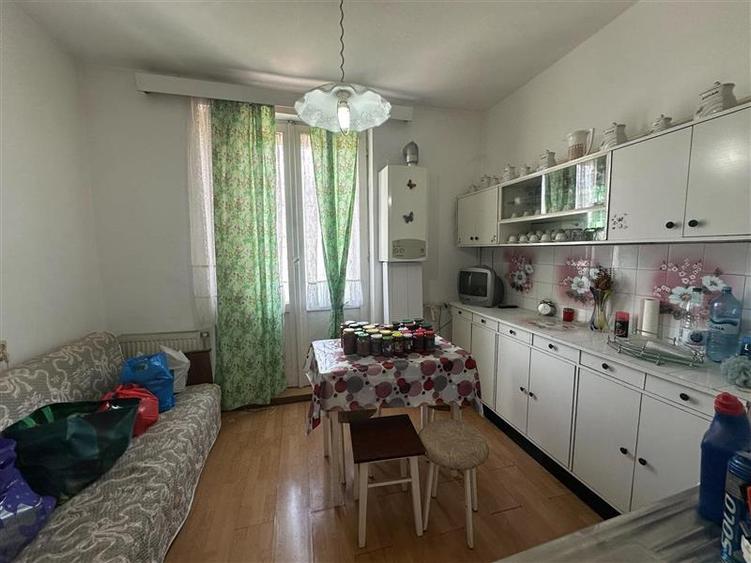 Apartament cu 3 camere decomandat în Luncă