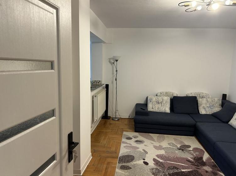 Apartament cu 2 camere decomandat în Exterior Vest