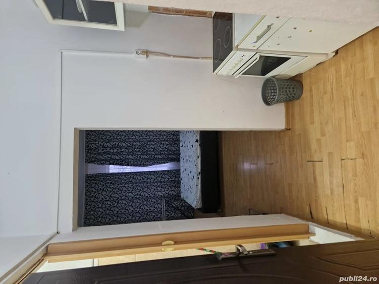 Garsonieră decomandată în Traian
