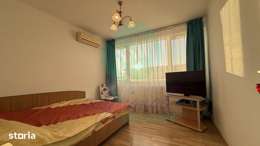 Apartament cu 3 camere semidecomandat în Iancului