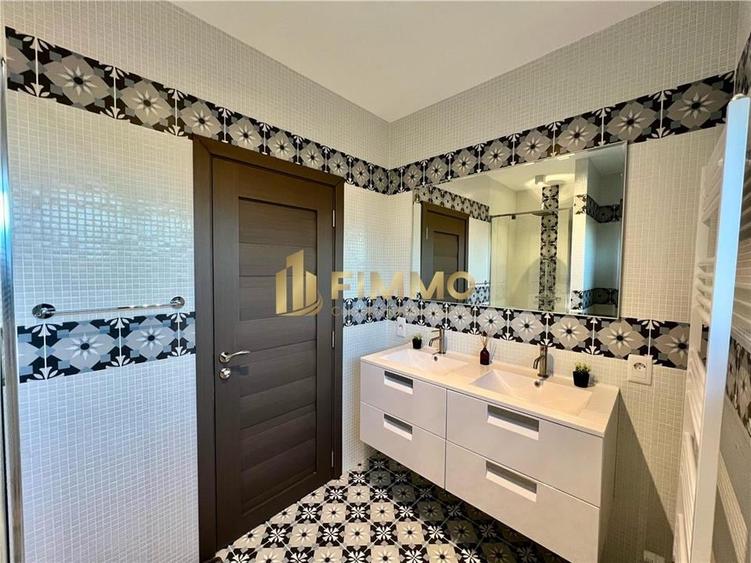 Casă individuală cu 5 camere cu Teren 1600 Mp în Pătrăuți