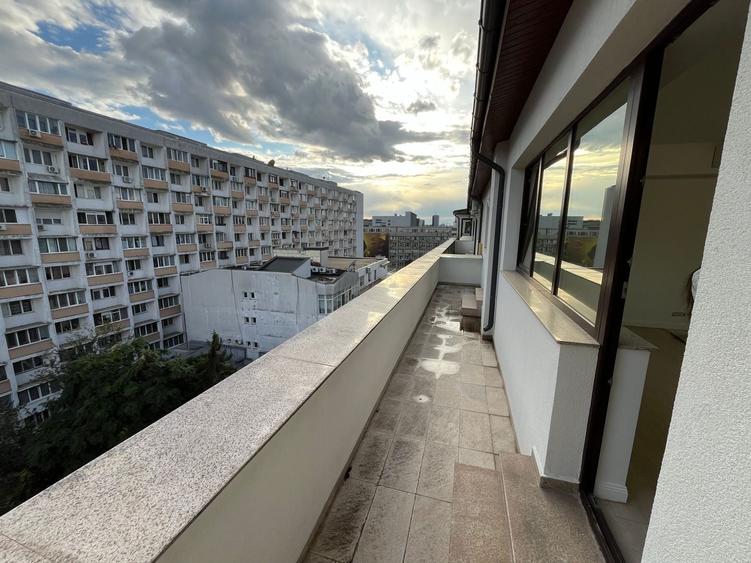 Apartament cu 4 camere decomandat în Dorobanți