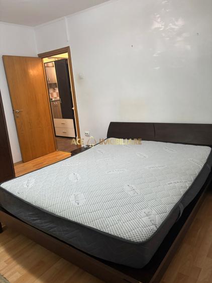 Apartament cu 2 camere decomandat, mobilat în Vitan
