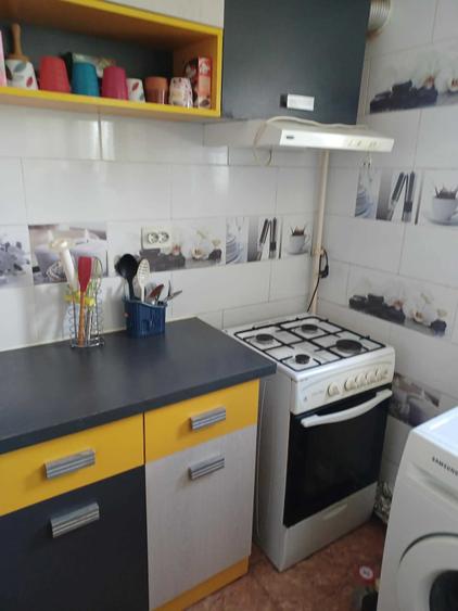 Garsonieră decomandată în Central