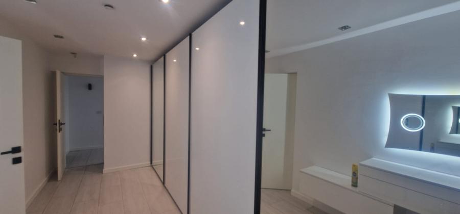 Apartament cu 4 camere în Central