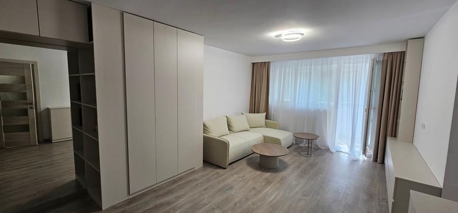 Apartament cu 2 camere semidecomandat în Tineretului
