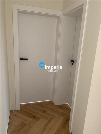 Casă individuală cu 5 camere cu Teren 500 Mp în Rediu