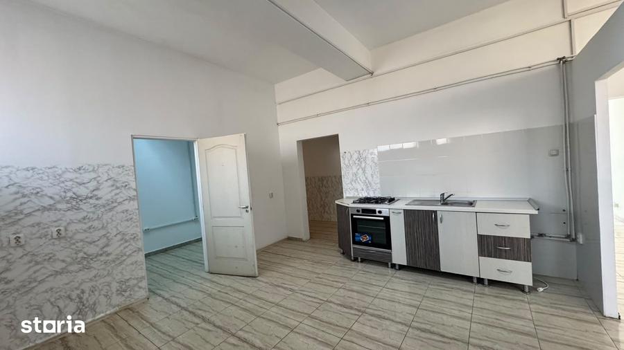 Spațiu comercial, de 161 mp, în Iosia