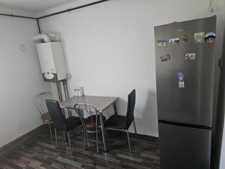 Apartament cu 2 camere semidecomandat în Aradului