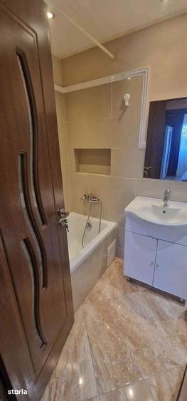 Apartament cu 2 camere decomandat, mobilat în Titan