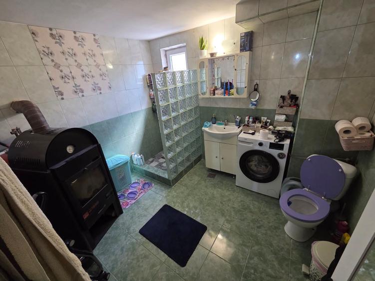 Casă cu 5 camere cu Teren 600 Mp în Somova