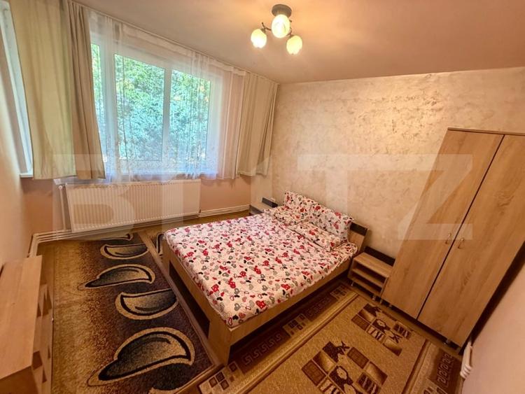 Apartament cu 2 camere semidecomandat, mobilat în Calea București