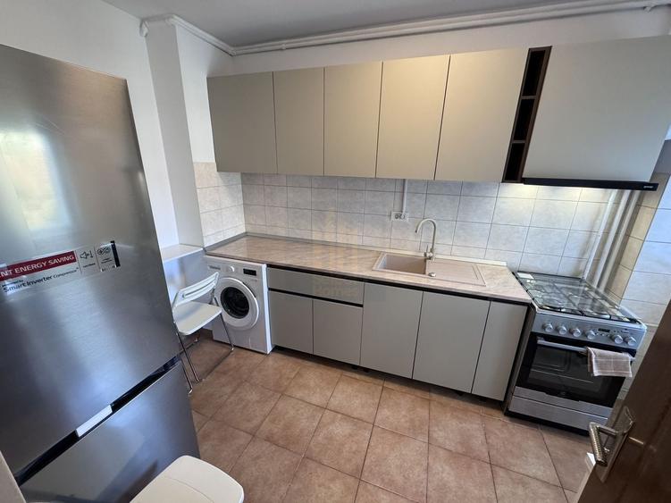 Apartament cu 2 camere decomandat, mobilat în Unirii