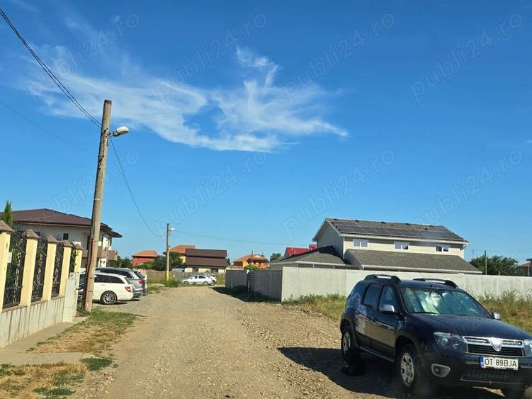 Teren de 1000 mp, în Km 5