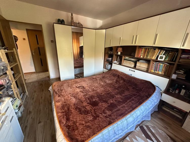 Apartament cu 2 camere decomandat, mobilat în Barieră