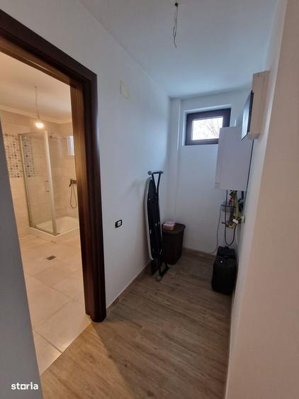 Casă cu 3 camere în Crețești