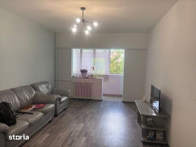 Apartament cu 3 camere decomandat în Pantelimon
