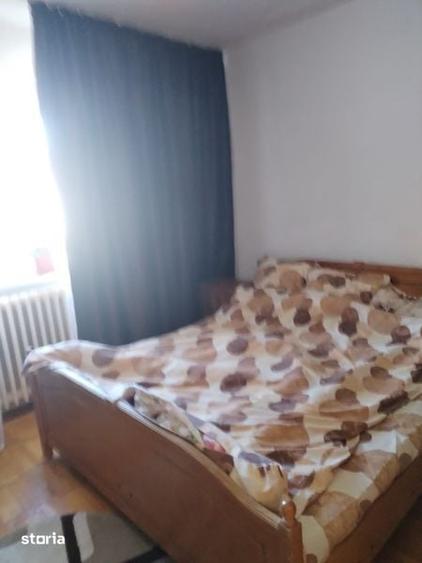 Inchiriez apartament cu doua camere - 1