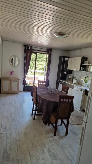 Casa de vinzare la Predeal cu posibilitatea de locuit la parter, iar la mansarda de inchiriat. - 3