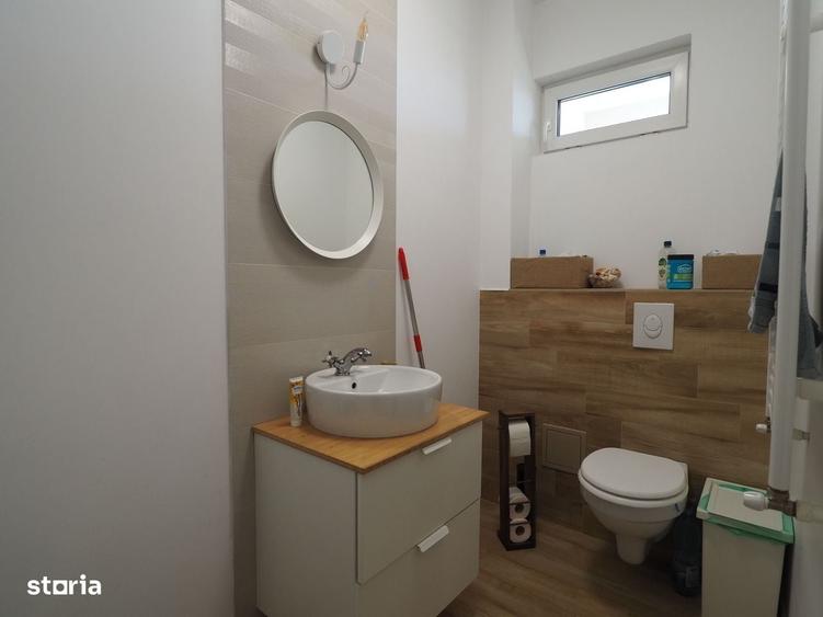 Casă cu 4 camere în Central