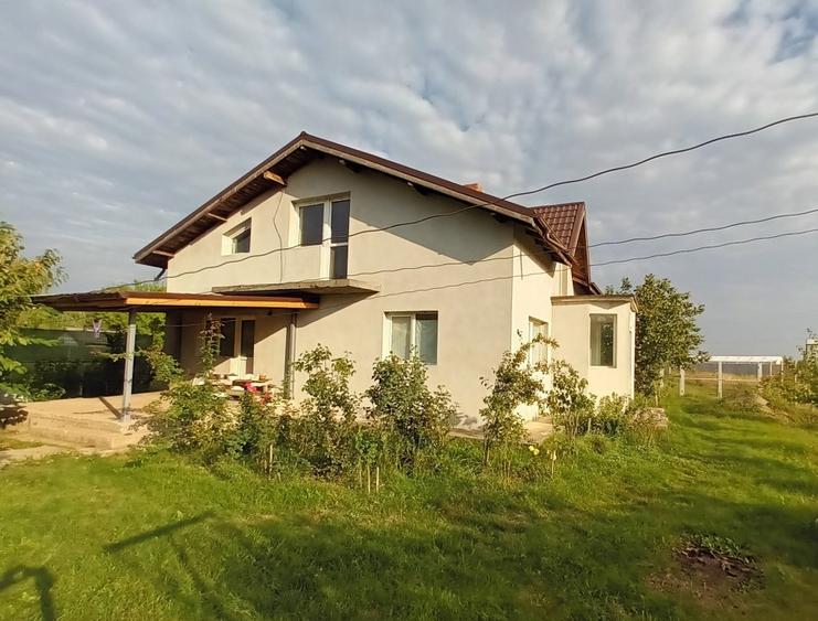 Casă individuală cu 3 camere cu Teren 4250 Mp în Moara Vlăsiei