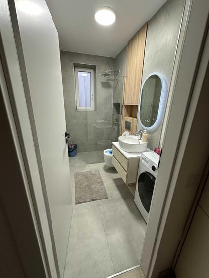 Inchiriez Apartament 2 camere, 37 mp, garaj subteran, balcon -400 /luna - 2