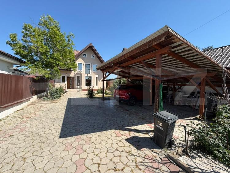 Casă individuală cu 5 camere cu Canalizare în Sânandrei
