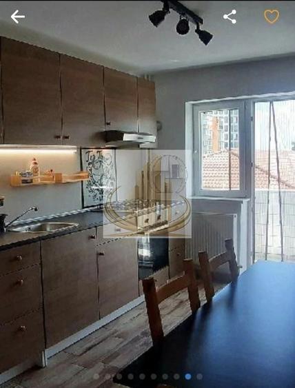 Apartament cu 3 camere decomandat, mobilat în Aradului