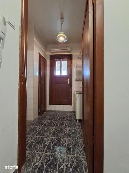 Radu Beller | 2 camere de renovat | Centrala | 70mp | Pivnita | - 10