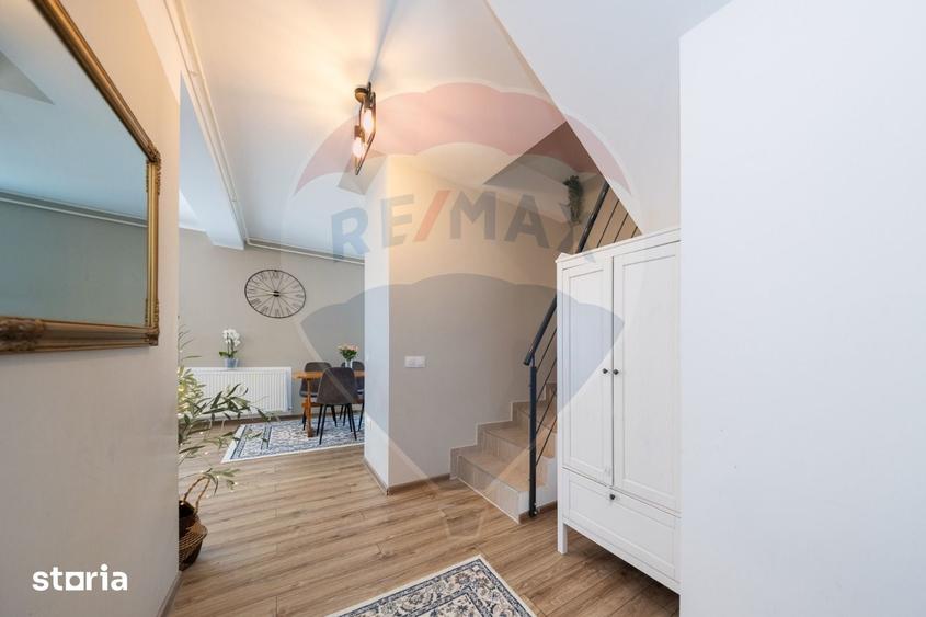 Apartament cu 3 camere în Tractorul