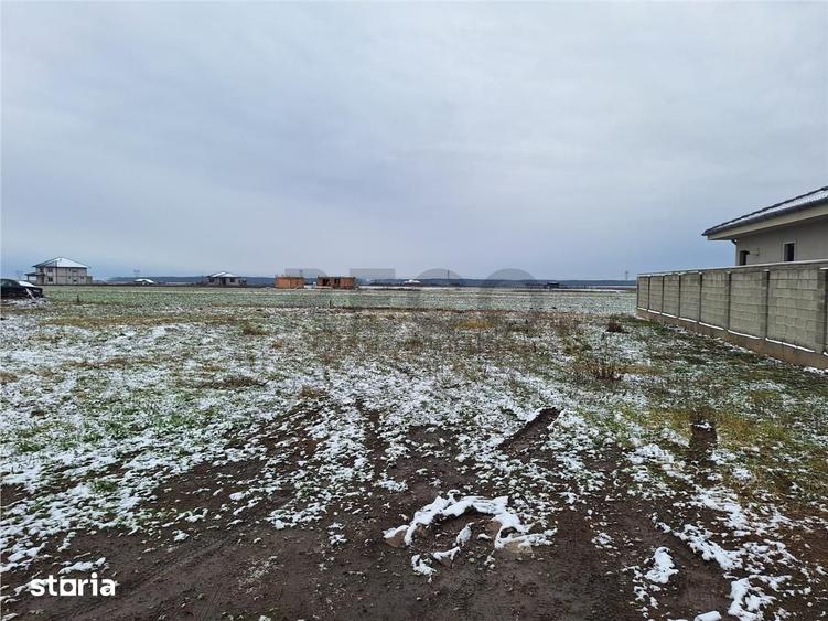 Teren de 511 mp, în Sânmartin